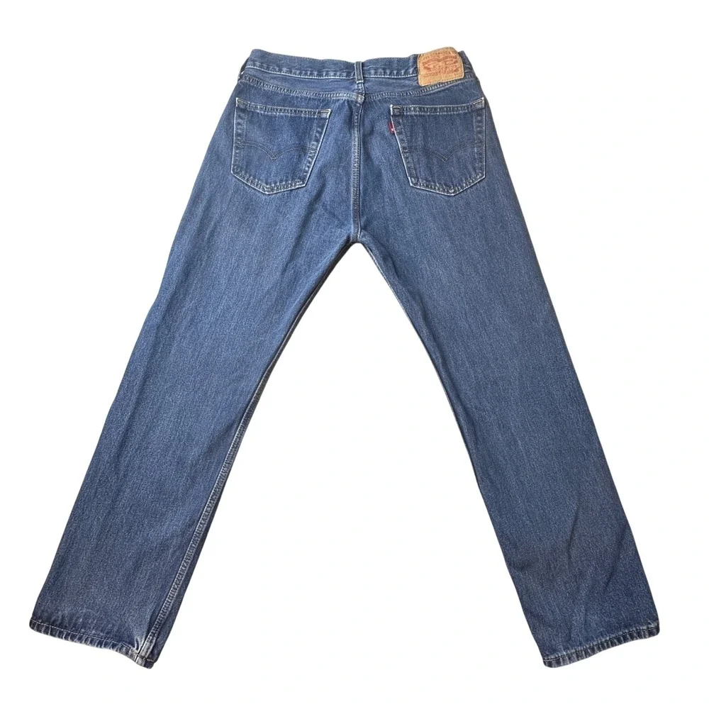 Levi's 505 Jeans Mens 34x30 (33x28) Straight Leg Blue Medium Wash Denim 5-Pocket